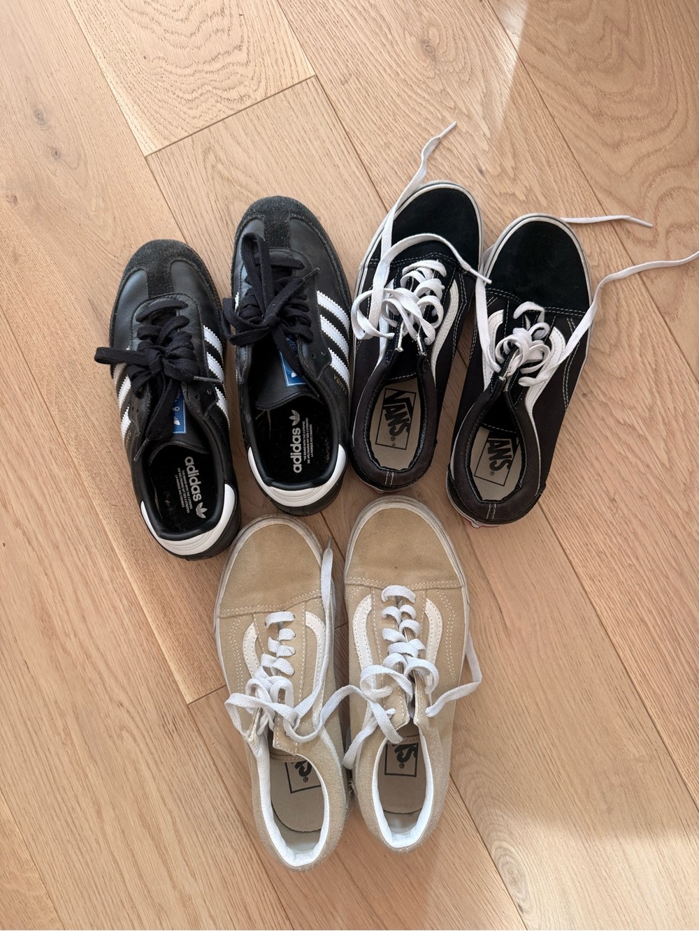 Sneaker bundle!!! 2 Vans and 1 Sambas- fits typical size 7
